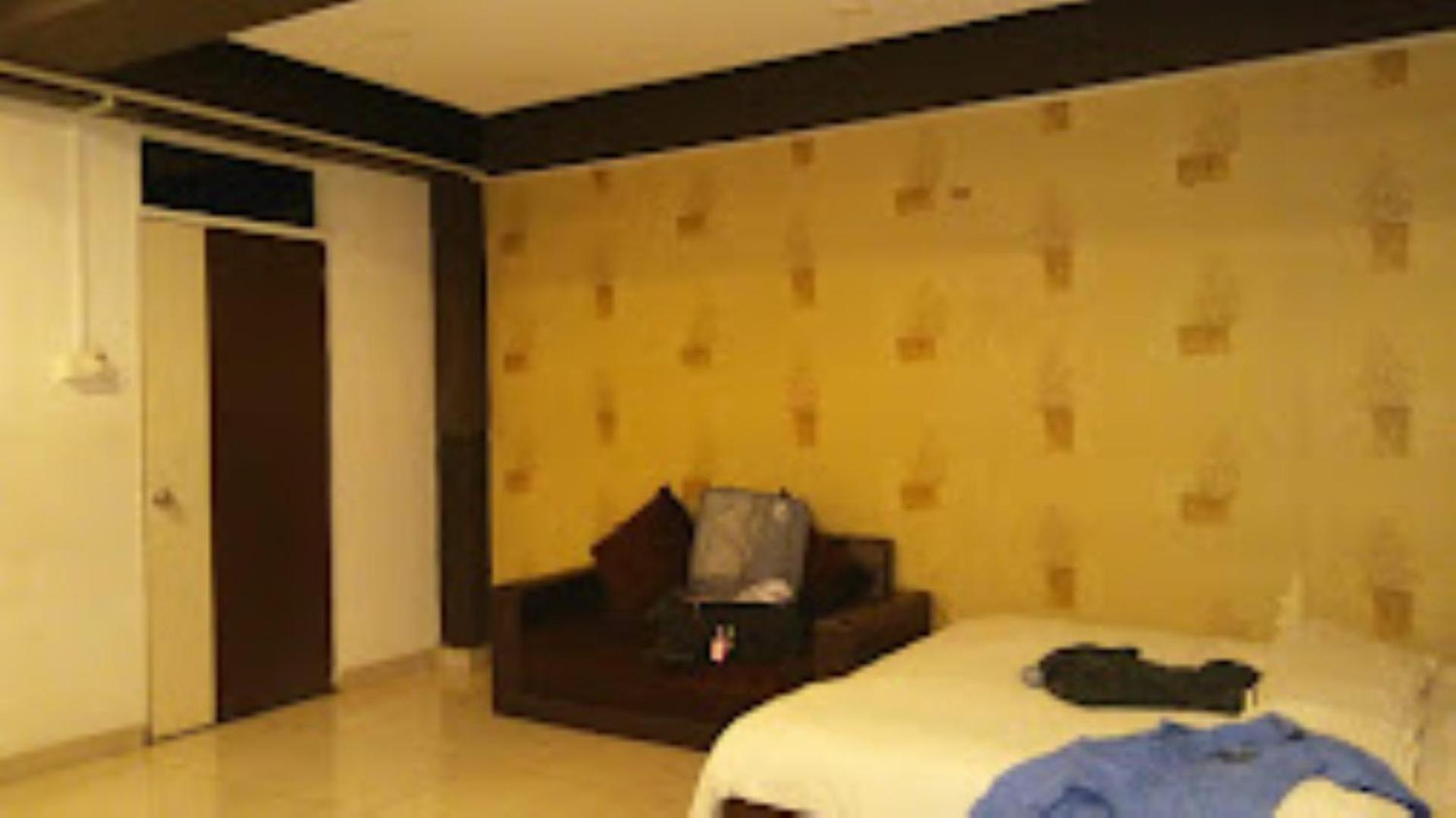 Hotel Maratha Palace,Satara Exteriör bild